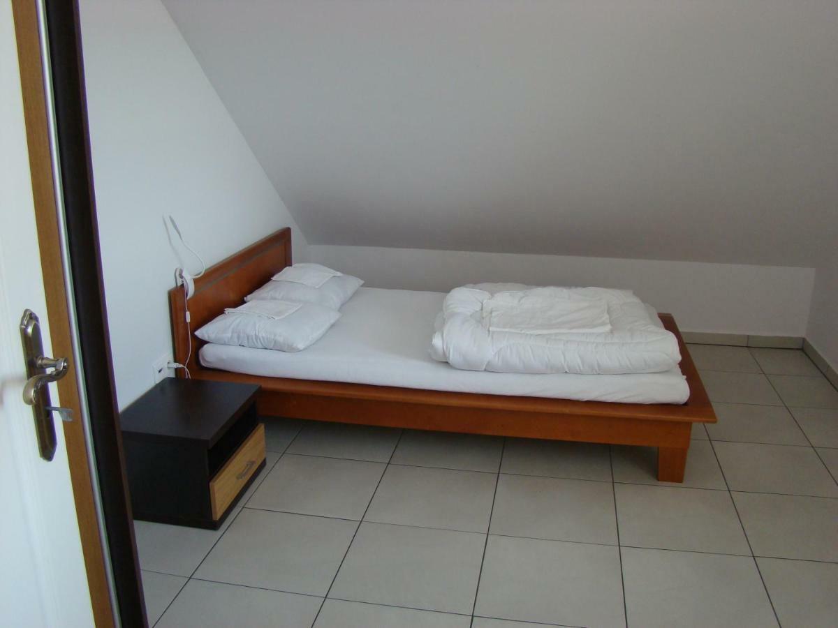 Mylin Villa Chrzypsko Wielkie Bagian luar foto